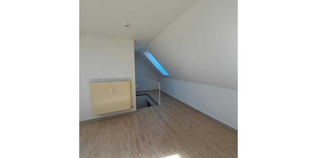 Dachgeschoßwohnung Kyritz - 2 Zimmer, 52 m&sup2;, 410&euro; | Angebot:26427527
