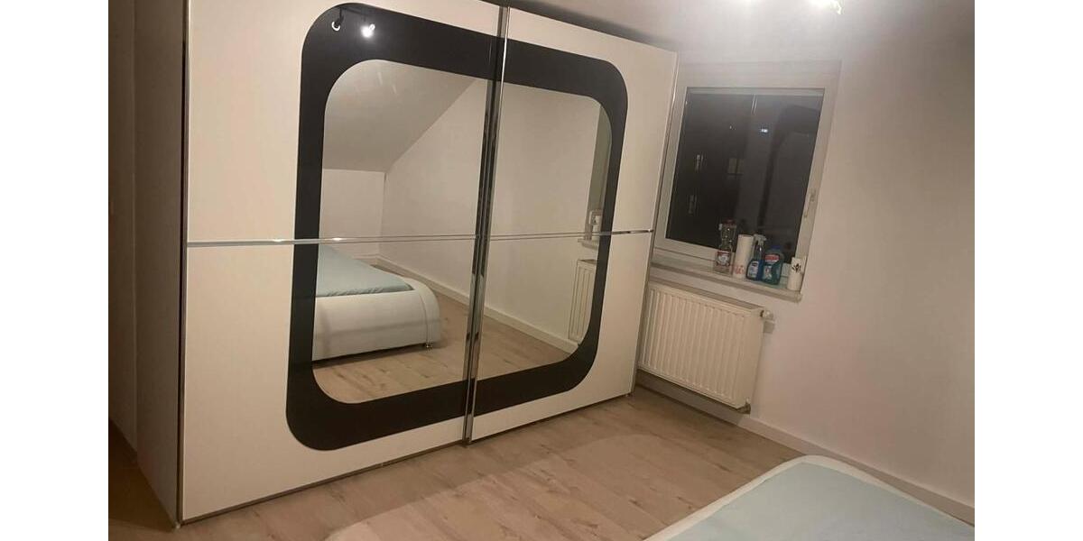 Wohnen auf Zeit Regensburg Galgenberg - 4 Zimmer, 120 m&sup2;, 500&euro; | Angebot:26246248