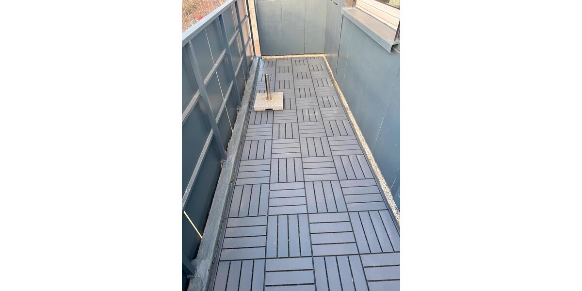 Helle, möblierte 2,5-Zimmer-Wohnung mit Südwest-Balkon 2.5 zimmer