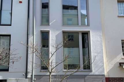 Haus Frankfurt Westend Süd - 5 Zimmer, 130 m&sup2;, 3.450&euro; | Angebot:26785695