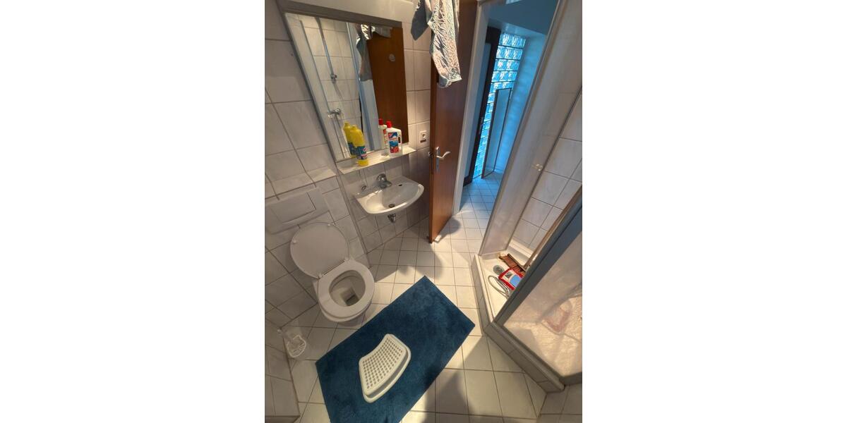 Wohnung zur Nachmiete abzugeben 1 zimmer