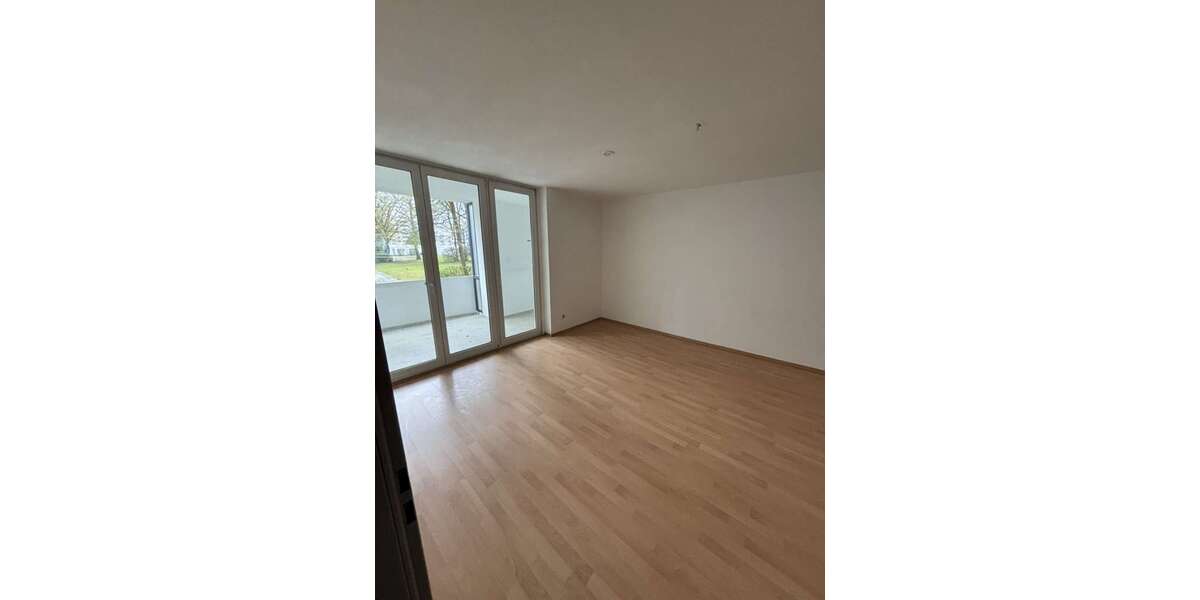 Etagenwohnung Wakdkraiburg Stockham - 3 Zimmer, 77 m&sup2;, 950&euro; | Angebot:26942235