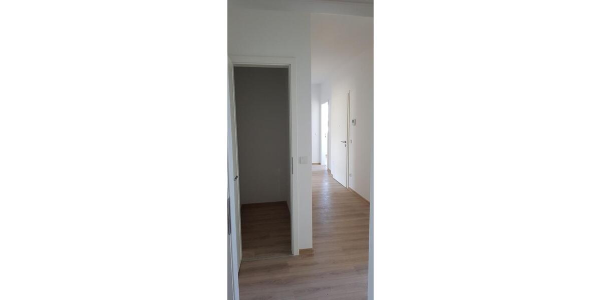Etagenwohnung Oranienburg - 4 Zimmer, 108 m&sup2;, 1.944&euro; | Angebot:25854294
