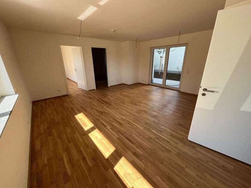 Ab sofort! 3-Zimmer-Terrassenwohnung zum Erstbezug!