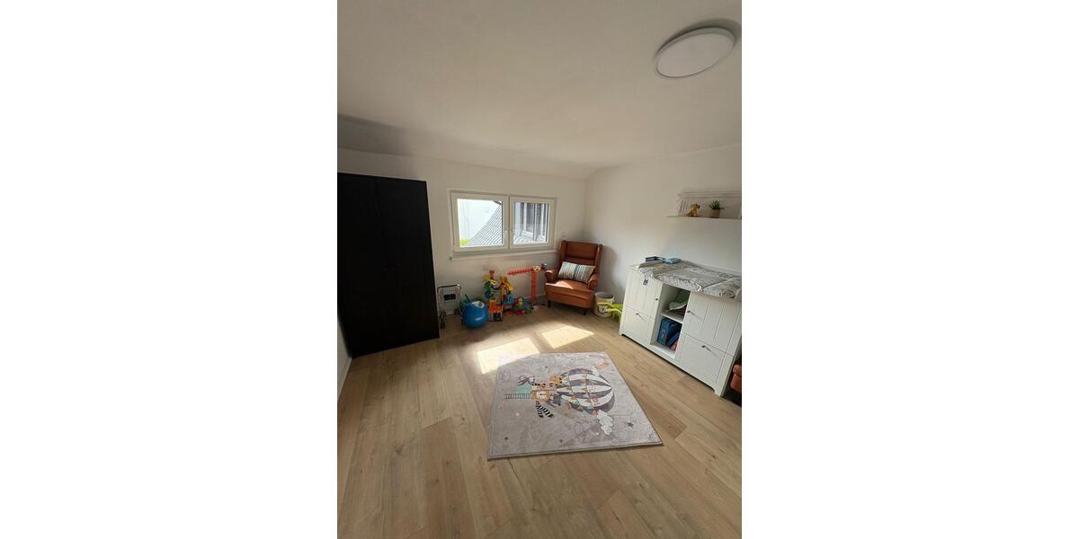 Etagenwohnung Sundern (Sauerland) - 4 Zimmer, 81 m&sup2;, 1.180&euro; | Angebot:26603549