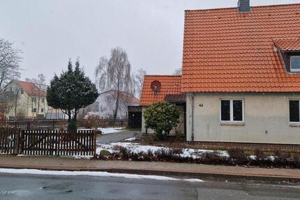 Wohnung Hankensbüttel - 4.5 Zimmer, 95 m&sup2;, 800&euro; | Angebot:25381891