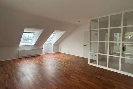 Wohnung Offenbach am Main Buchrain - 3 Zimmer, 106 m&sup2;, 1.400&euro; | Angebot:26088411