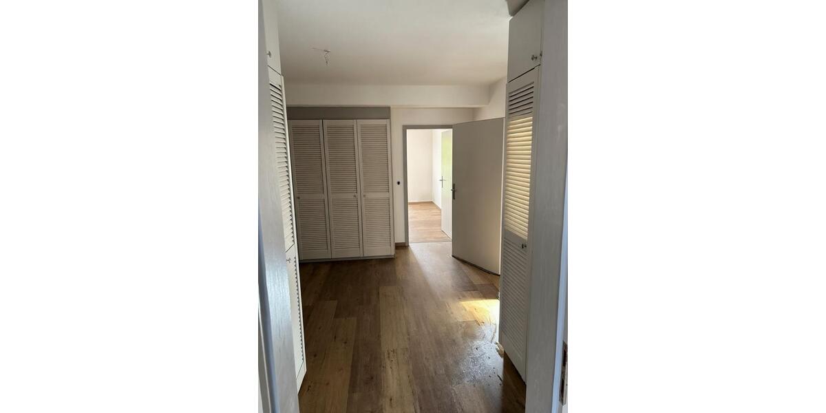 Etagenwohnung Marktredwitz - 3.5 Zimmer, 130 m&sup2;, 900&euro; | Angebot:26661522