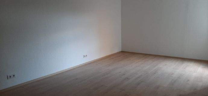 Etagenwohnung Bernburg Bergstadt - 3 Zimmer, 80 m&sup2;, 500&euro; | Angebot:24497849