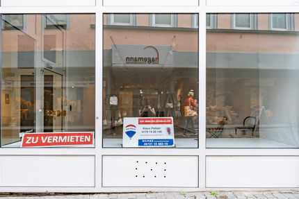 Ladengeschäft mit Schaufensterfront im Herzen von Bingen