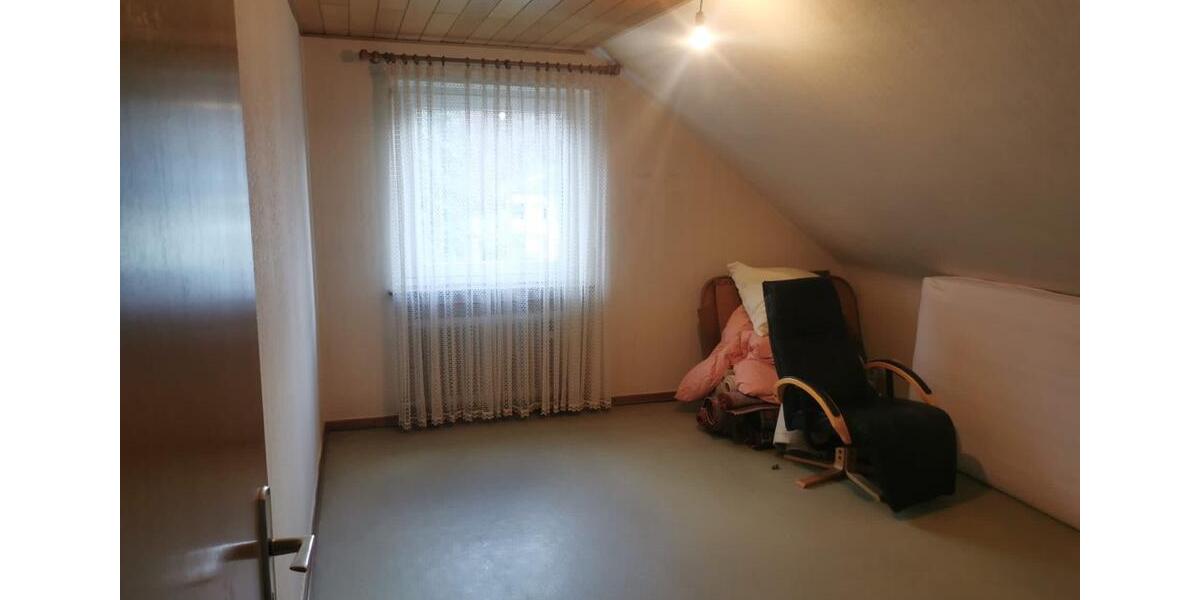 Dachgeschoßwohnung Betzdorf - 2 Zimmer, 90 m&sup2;, 900&euro; | Angebot:24980236