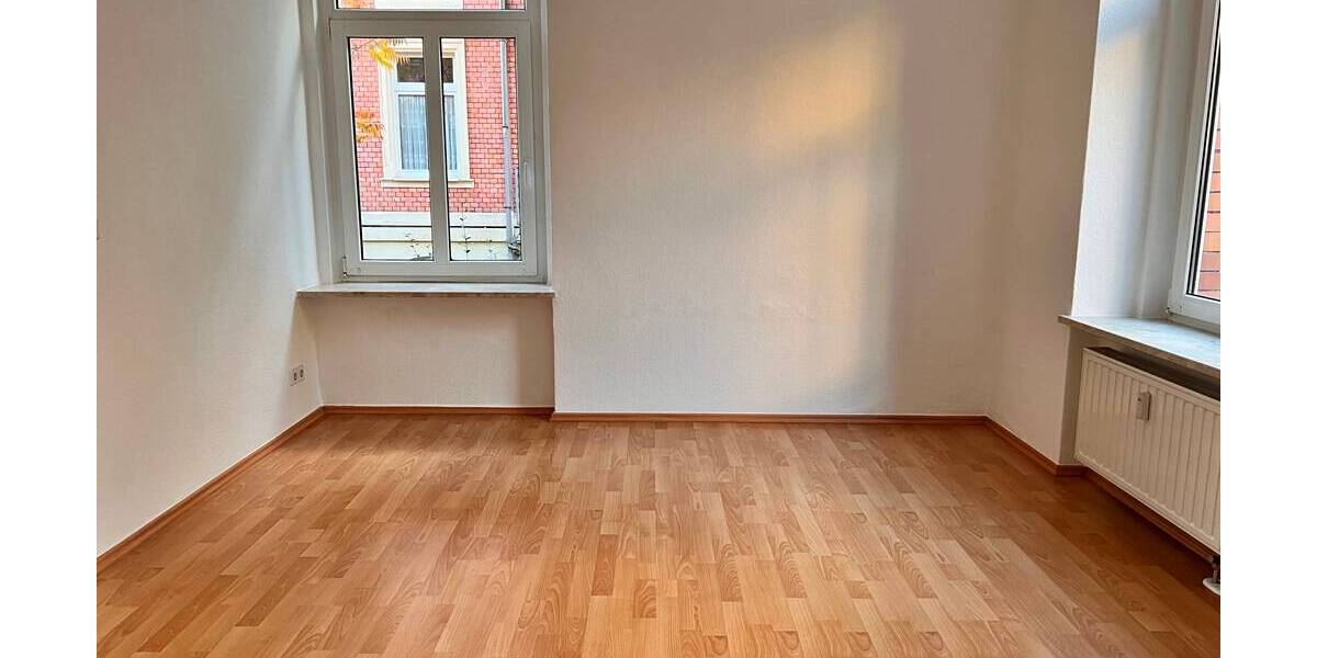 Etagenwohnung Plauen Stadtmitte - 3 Zimmer, 78 m&sup2;, 400&euro; | Angebot:26657190