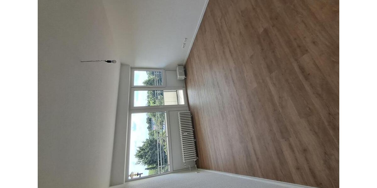 Helle 4-Zimmer-Wohnung mit Balkon in Wesseling 4 zimmer