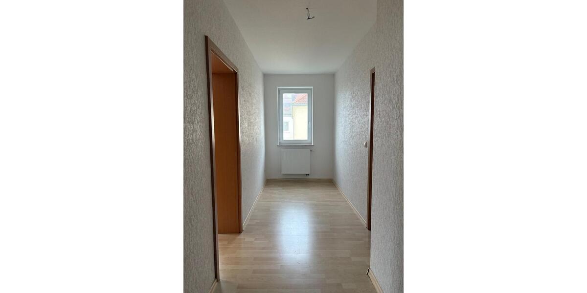 Etagenwohnung Nordhausen - 2 Zimmer, 68 m&sup2;, 445&euro; | Angebot:23653837