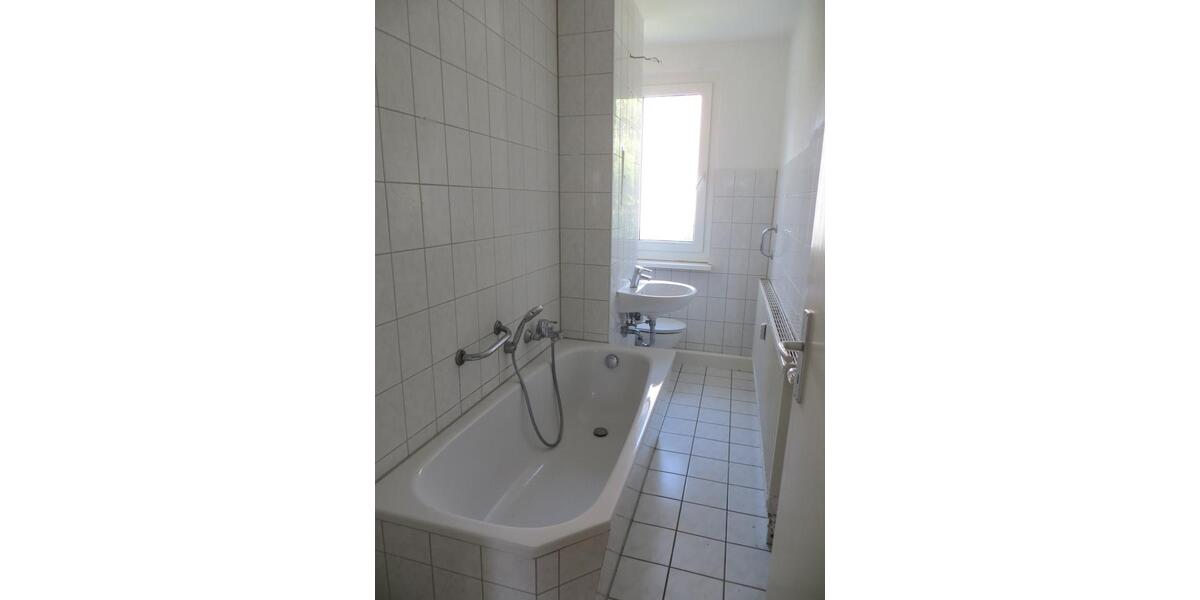 Erdgeschoßwohnung Naumburg (Saale) - 1 Zimmer, 32 m&sup2;, 313&euro; | Angebot:26550662