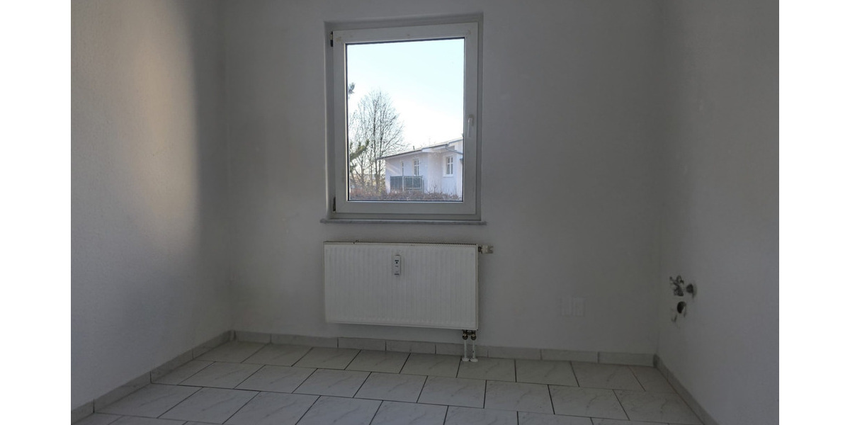 Etagenwohnung Sellin - 3 Zimmer, 77 m&sup2;, 1.050&euro; | Angebot:25066200