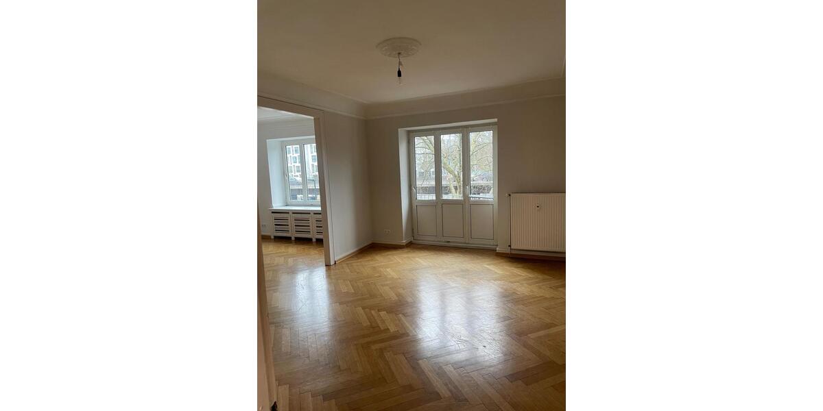 Etagenwohnung Düsseldorf Stadtbezirk 5 - 3 Zimmer, 94 m&sup2;, 1.600&euro; | Angebot:25102640