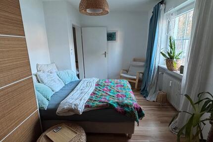 Zimmer ca. 15 qm zur Untermietung für Frauen 1 zimmer