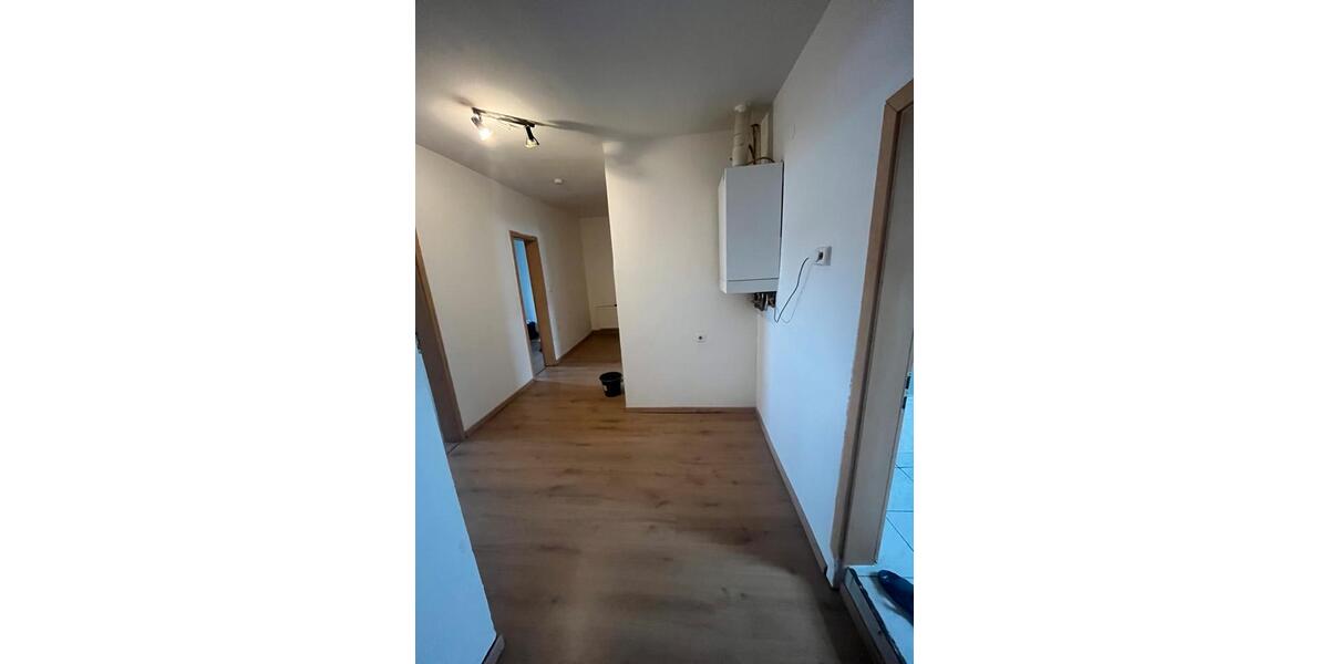 Dachgeschoßwohnung Hof Altstadt - 1 Zimmer, 50 m&sup2;, 500&euro; | Angebot:24829120
