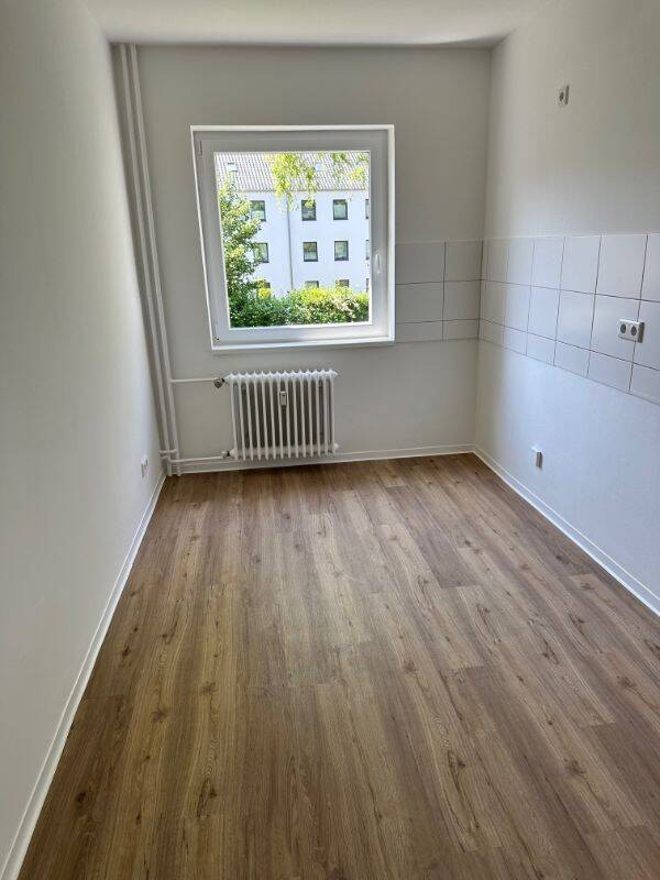 Helle, gepflegte 2-Zimmer-Wohnung zum 16.07. zu vermieten!