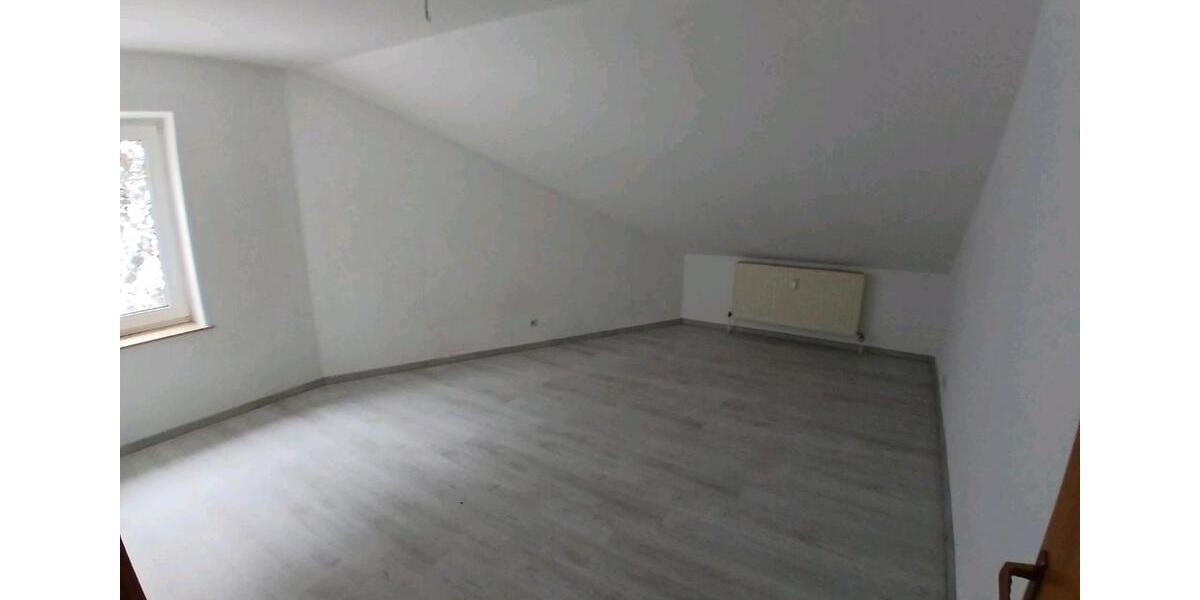 Etagenwohnung Warmensteinach - 5 Zimmer, 150 m&sup2;, 800&euro; | Angebot:24715070