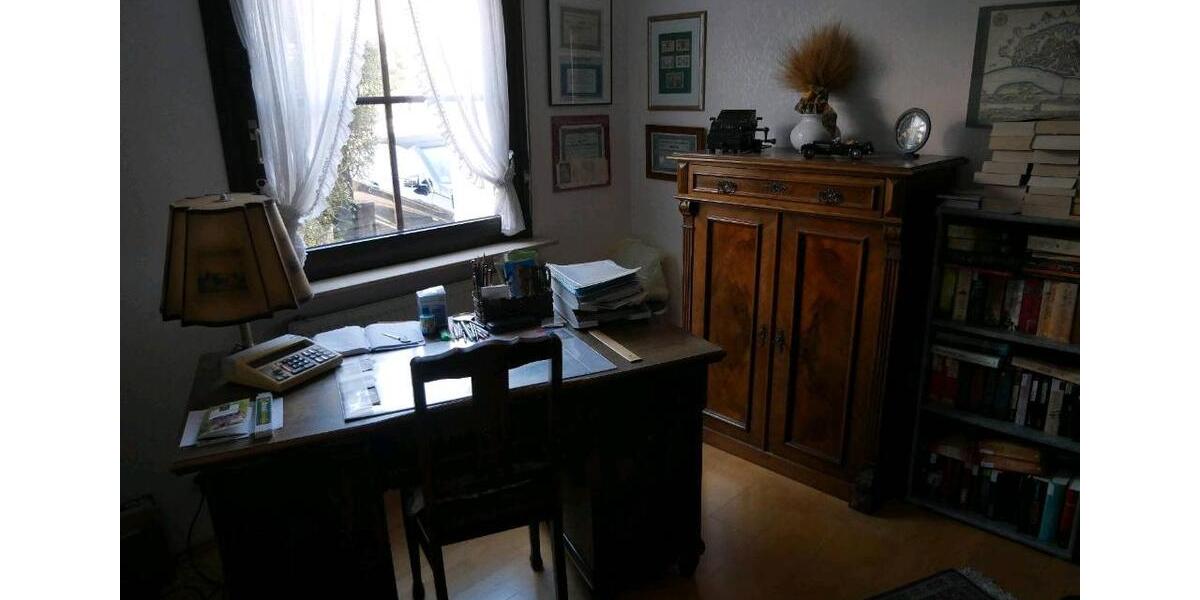 Einfamilienhaus Grünstadt - 7 Zimmer, 161 m&sup2;, 1.700&euro; | Angebot:26580273
