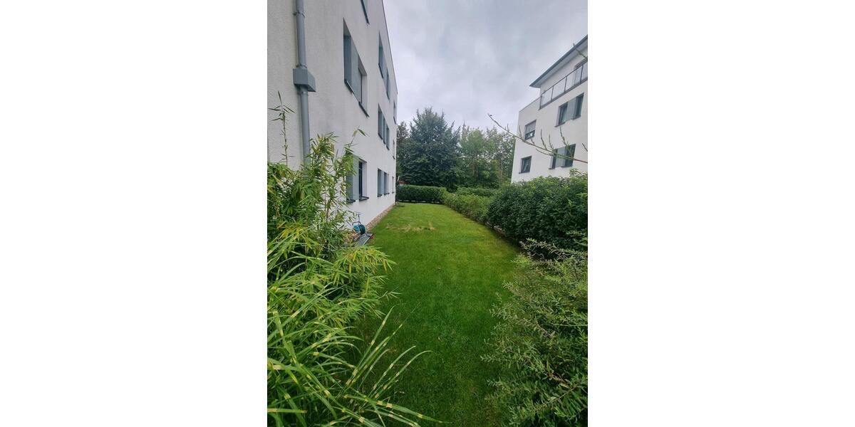 Erdgeschoßwohnung Detmold - 4 Zimmer, 124 m&sup2;, 1.690&euro; | Angebot:24720326