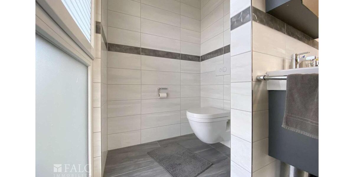 Einfamilienhaus Hennef (Sieg) - 4.5 Zimmer, 147 m&sup2;, 1.850&euro; | Angebot:23879451