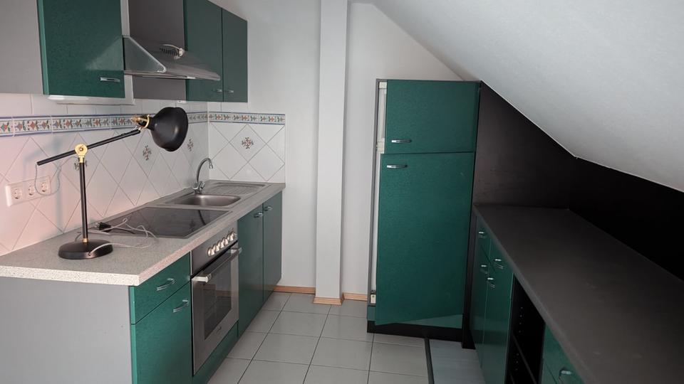 Dachgeschoßwohnung Bautzen - 3 Zimmer, 60 m&sup2;, 360&euro; | Angebot:24874266