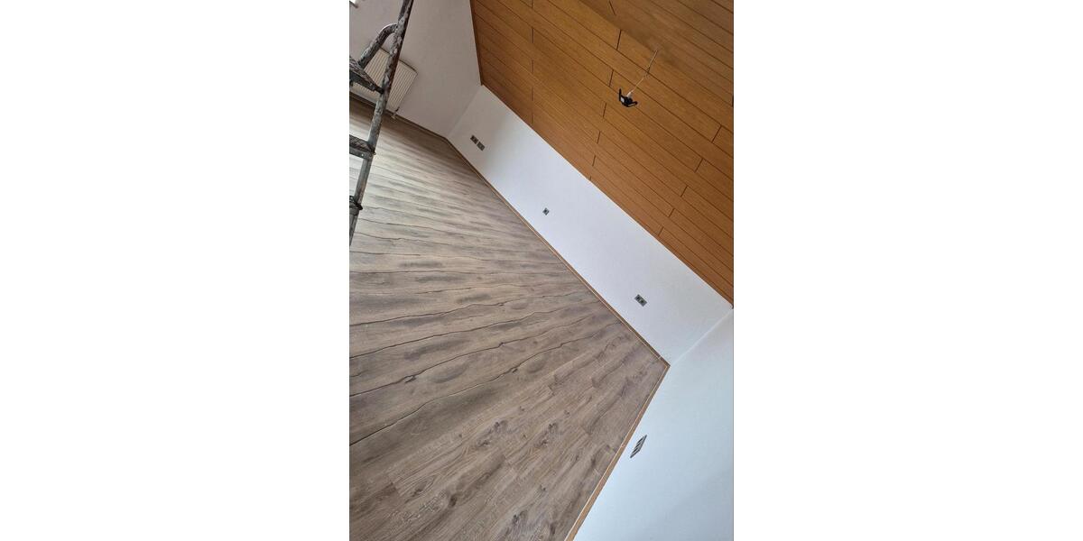 Dachgeschoßwohnung Schmidgaden - 4 Zimmer, 120 m&sup2;, 1.100&euro; | Angebot:26200829