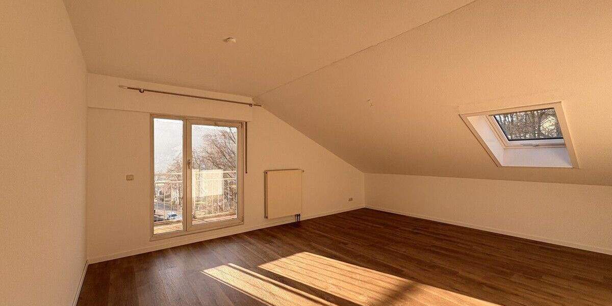 Etagenwohnung Siegen / Eiserfeld Niederschelden - 2 Zimmer, 87 m&sup2;, 873&euro; | Angebot:25701193