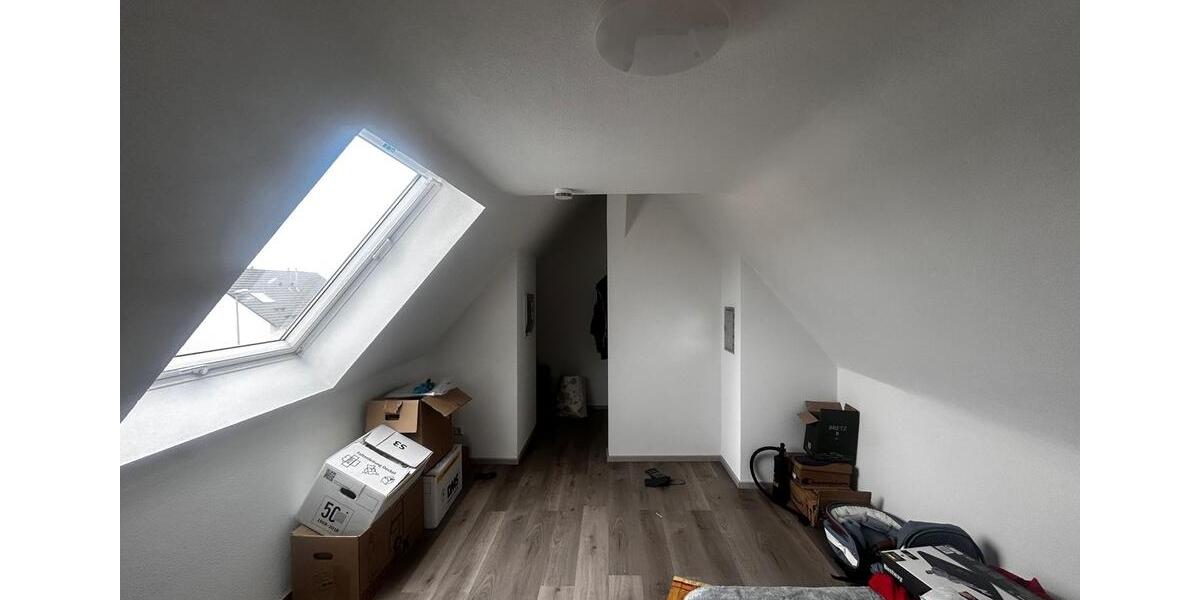 Etagenwohnung Reutlingen Sondelfingen - 3 Zimmer, 70 m&sup2;, 1.000&euro; | Angebot:26251888