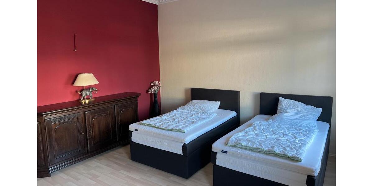 Wohnen auf Zeit Leverkusen Opladen - 3 Zimmer, 120 m&sup2;, 120&euro; | Angebot:23492267