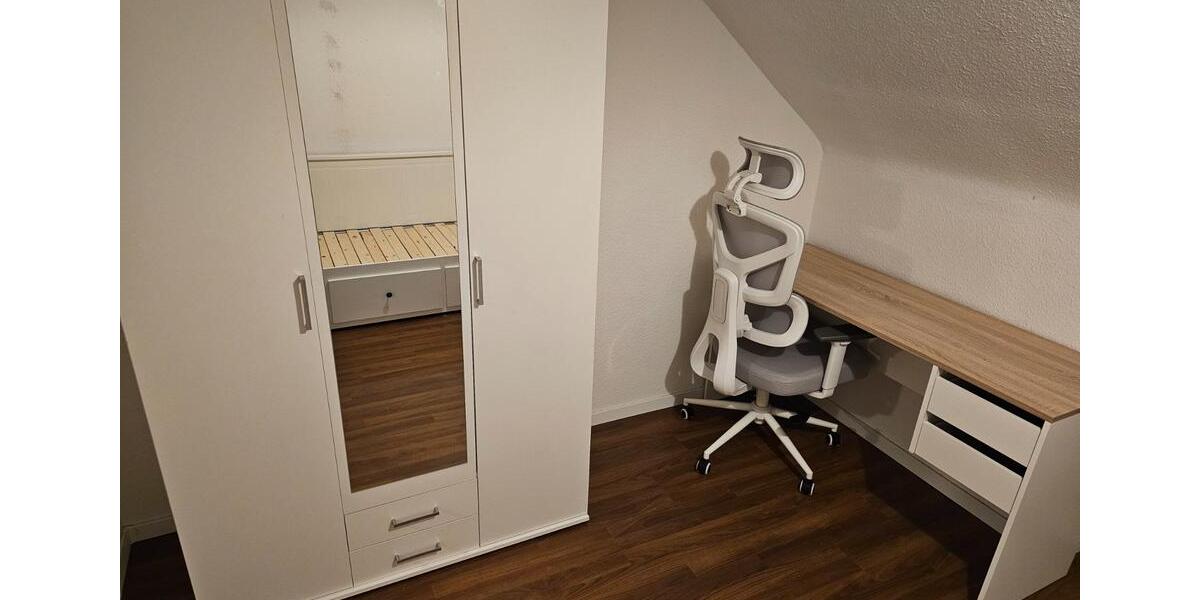 Möbliertes WG-Zimmer in 2-Zimmer-Wohnung – Zeppelinstraße, Aachen 1 zimmer