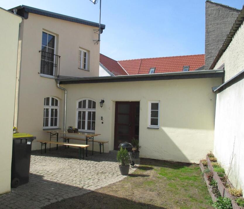 Radeburg: Charmantes Fachwerkhaus, liebevoll saniert, kleiner Hof
