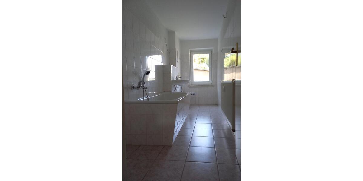 Erdgeschoßwohnung Olbernhau - 3 Zimmer, 67 m&sup2;, 365&euro; | Angebot:20621686