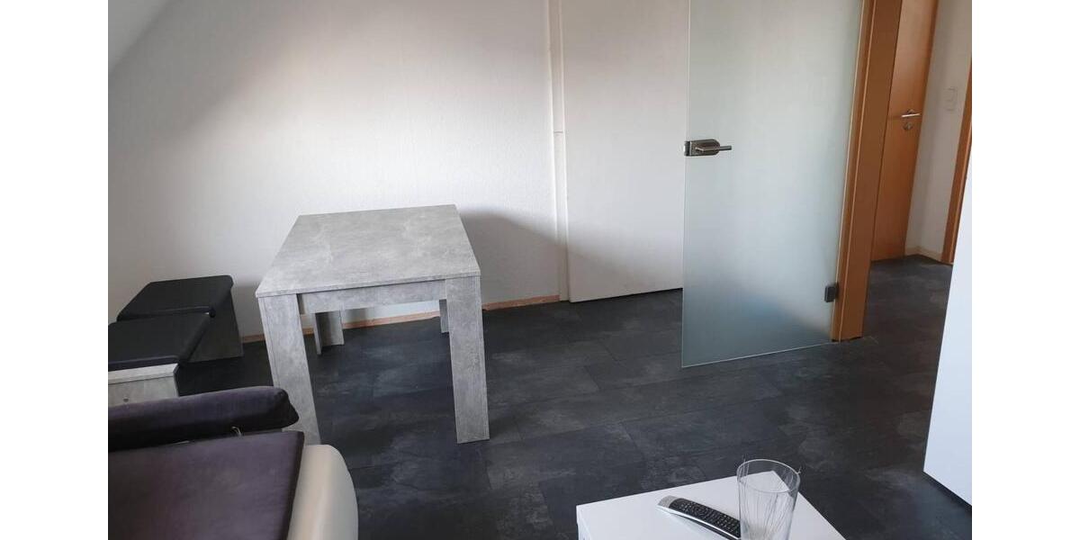 Dachgeschoßwohnung Spiesen-Elversberg Elversberg - 4 Zimmer, 100 m&sup2;, 790&euro; | Angebot:25539823