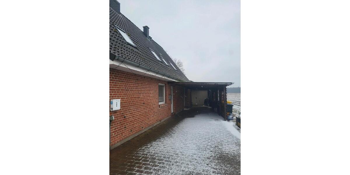 Dachgeschoßwohnung Ladelund - 3 Zimmer, 70 m&sup2;, 500&euro; | Angebot:25017292