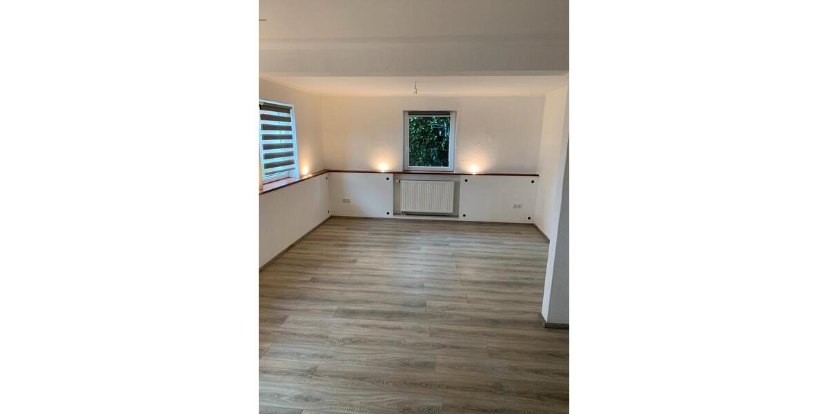 Etagenwohnung Elsfleth - 3 Zimmer, 80 m&sup2;, 550&euro; | Angebot:26416671