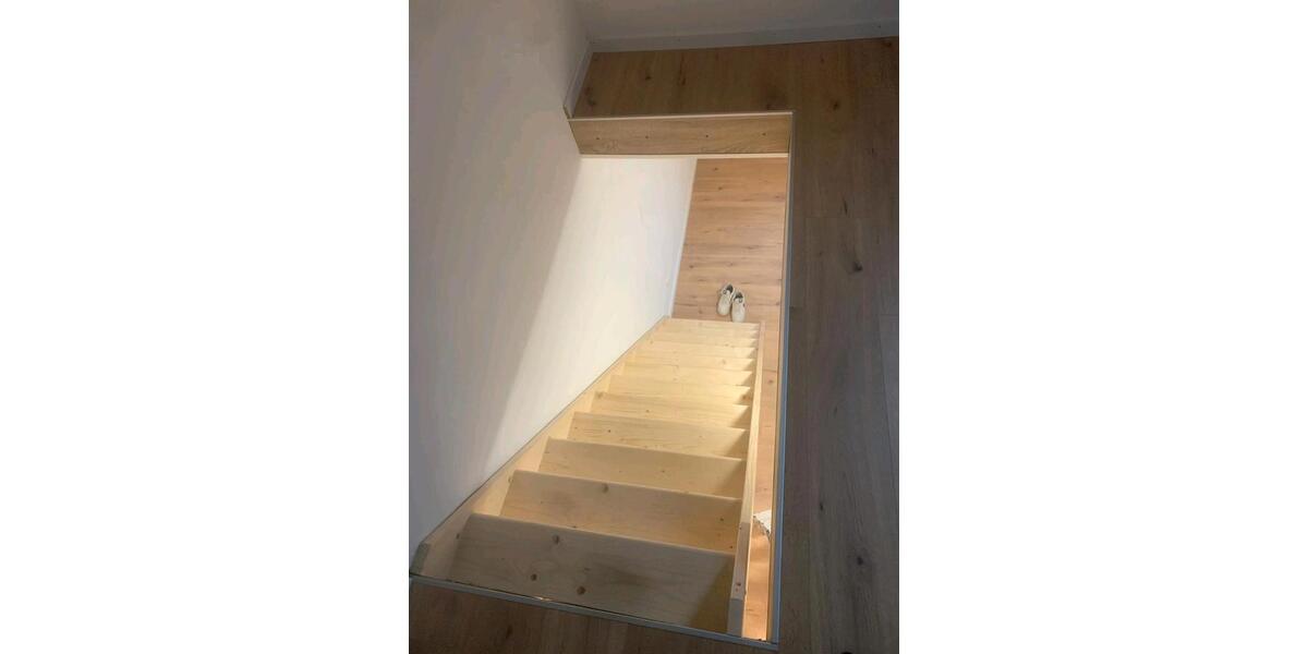 Dachgeschoßwohnung Albstadt Gemarkung Onstmettingen - 3 Zimmer, 100 m&sup2;, 700&euro; | Angebot:25379670