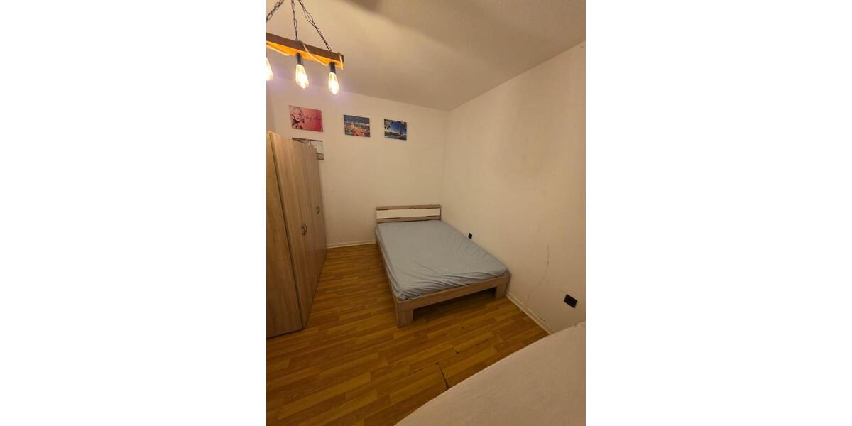 Etagenwohnung Mönchengladbach - 3 Zimmer, 90 m&sup2;, 1.500&euro; | Angebot:26518360