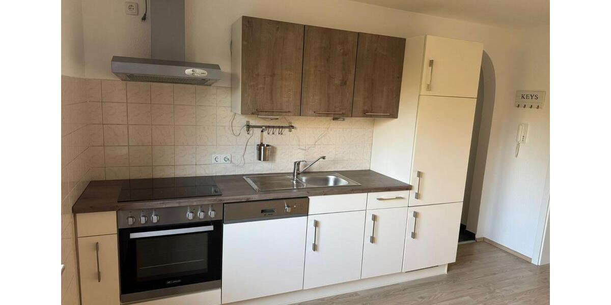 2ZKB, Terrasse, Kellerraum, renoviert 2 zimmer