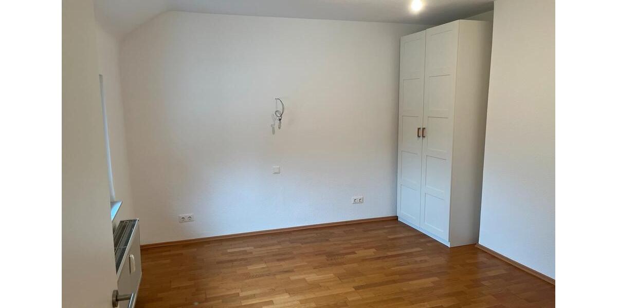 Etagenwohnung Hanau Lamboy - 4 Zimmer, 100 m&sup2;, 1.900&euro; | Angebot:24711587