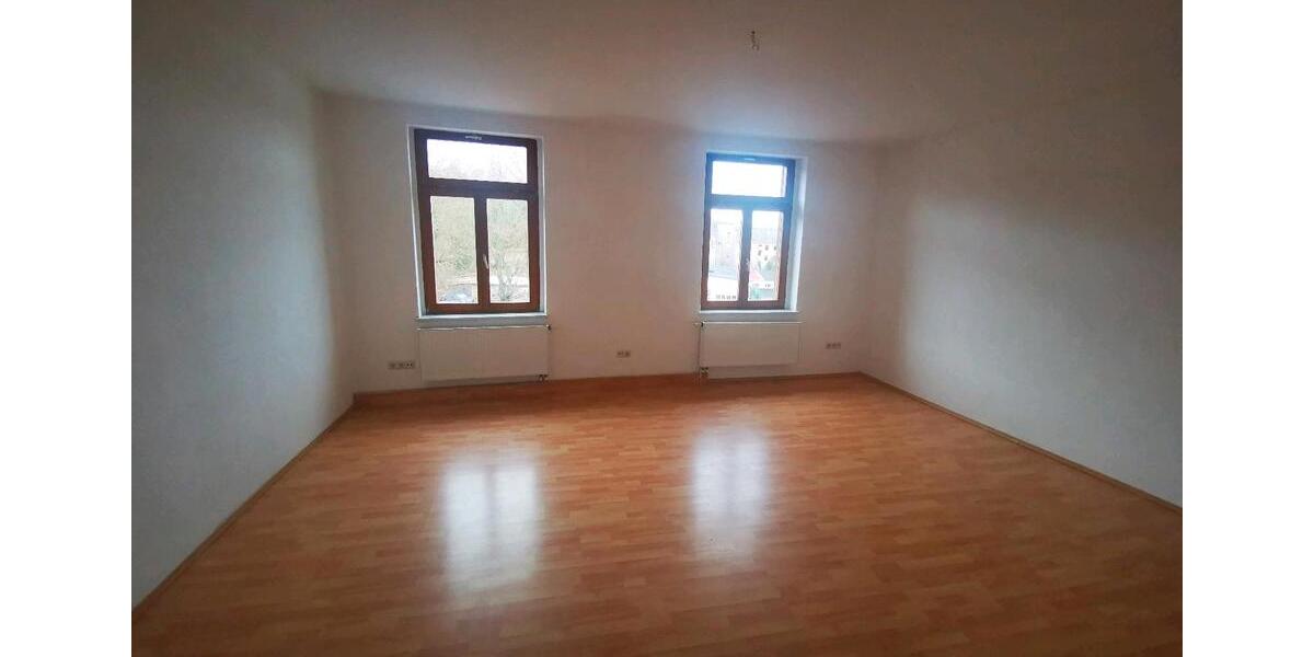 Etagenwohnung Weißenfels - 4 Zimmer, 111 m&sup2;, 660&euro; | Angebot:26057501
