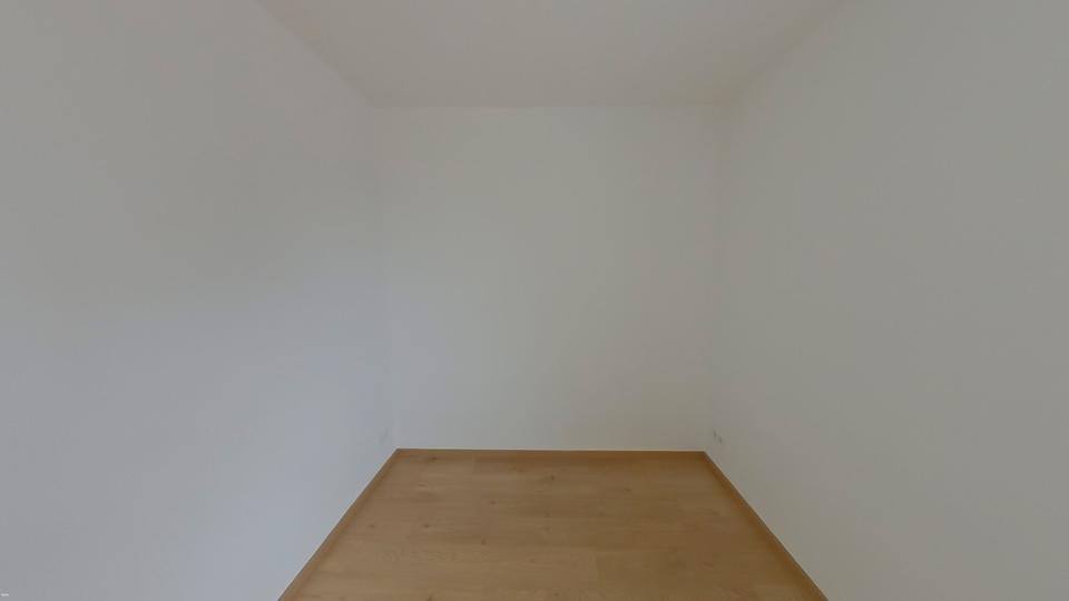 Erstbezug nach Sabnierung in der Nordstr. 11 zimmer