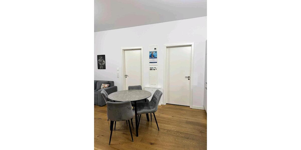 Etagenwohnung Zossen - 2 Zimmer, 51 m&sup2;, 999&euro; | Angebot:25883465