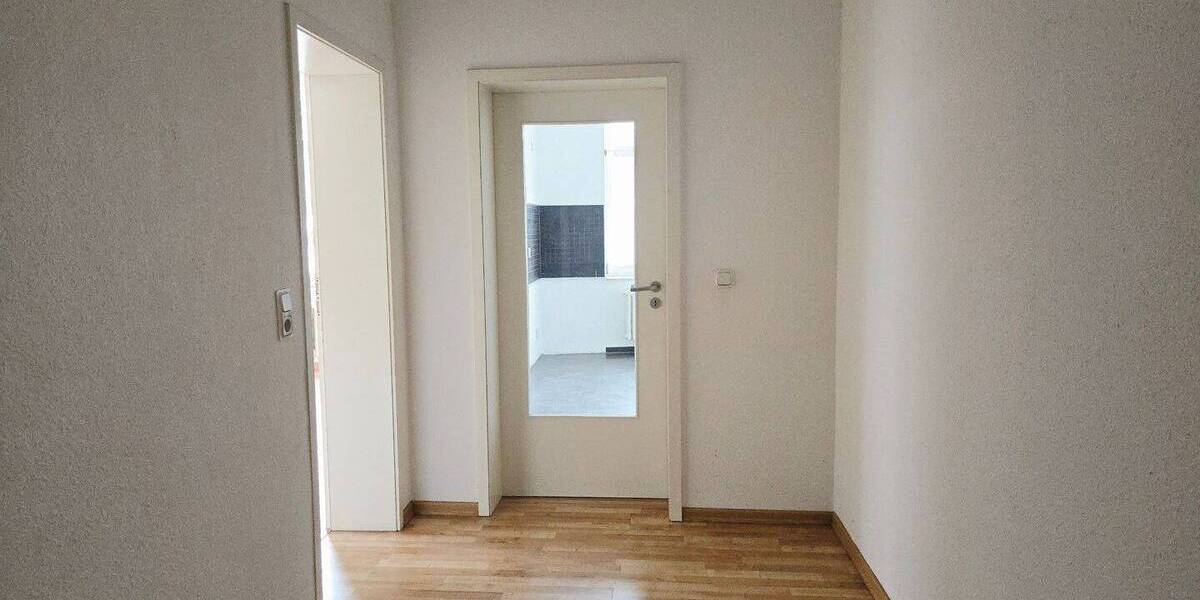 Etagenwohnung Eisenach - 3 Zimmer, 98 m&sup2;, 720&euro; | Angebot:26673952