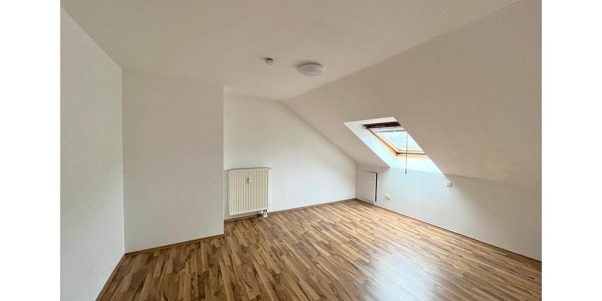 Dachgeschoßwohnung Bad Kissingen - 2.5 Zimmer, 78 m&sup2;, 700&euro; | Angebot:26536099