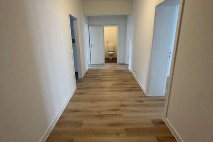 Wohnung zum Mieten in Düsseldorf 1.632 € 102 m² 3 zimmer