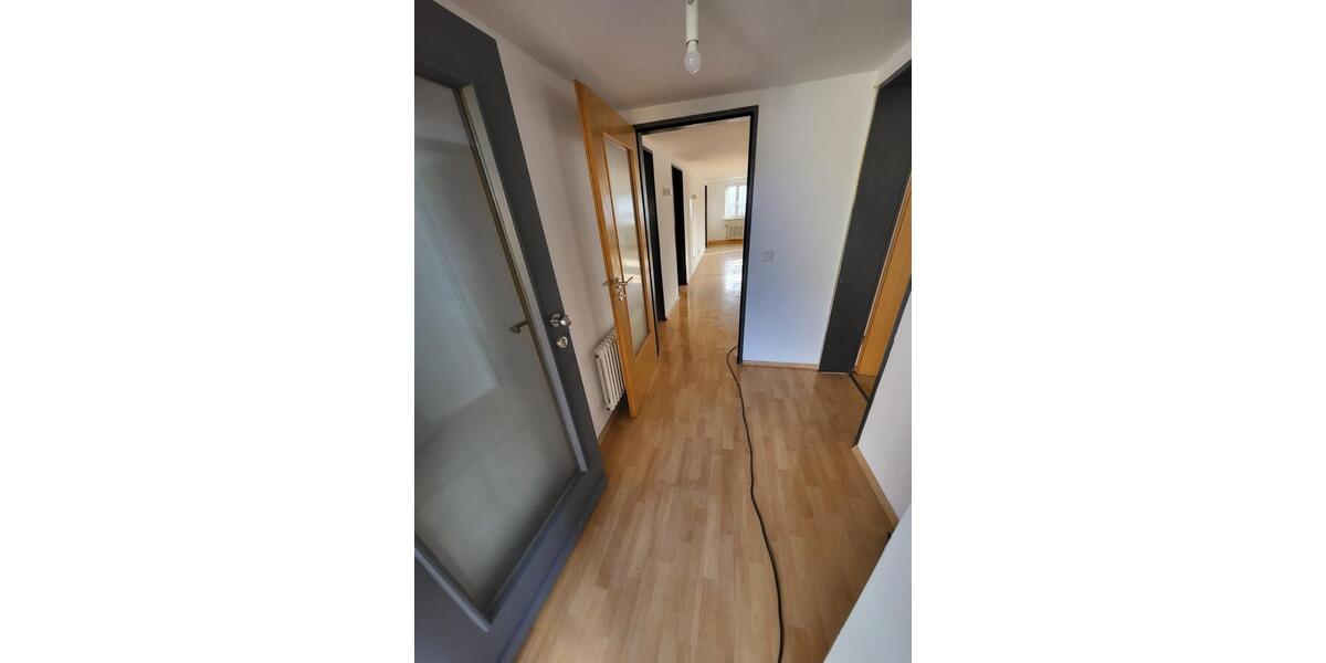 Etagenwohnung Schwaikheim - 4 Zimmer, 86 m&sup2;, 1.090&euro; | Angebot:24685779